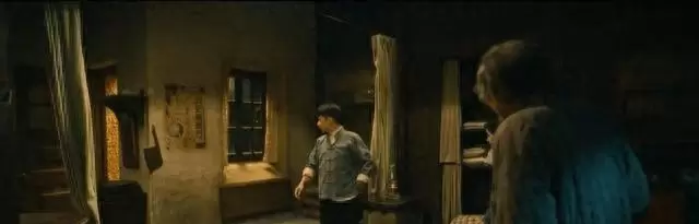 《八千里路云和月》厨艺比拼暗藏谍战逻辑:十块大洋揭开田家泰精密权谋 现场图 《八千里路云和月》厨艺比拼暗藏谍战逻辑:十块大洋揭开田家泰精密权谋 现场图