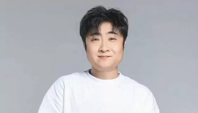 第十六届北影节圆满落幕：于和伟封帝、吴彦姝红毯踉跄成全网焦点 细节速览