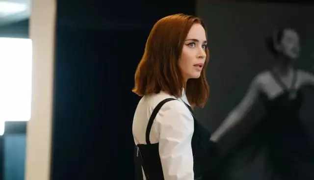 《穿普拉达的女王2》豆瓣6.6分上映，续集口碑票房双遇冷 相关图片