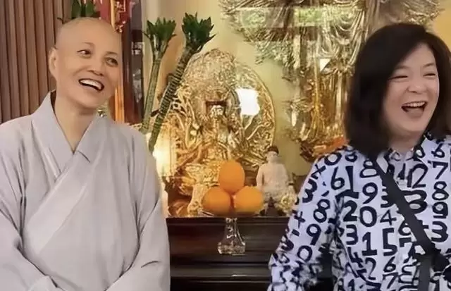 香港演员李丽珍削发为尼法号晟师傅，曾演《鹿鼎记》建“足之缘”足疗店 细节速览