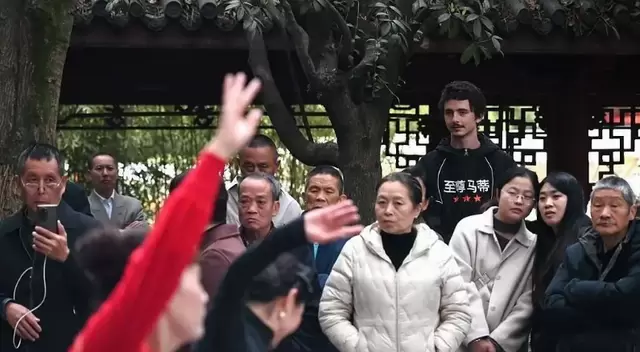 《穿普拉达的女王2》五一档票房两千万，好莱坞进口片占比持续下滑 相关图片