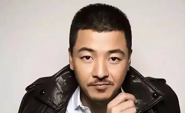 齐奎国丽娜《金关》同剧无对手戏引观众自发关注夫妻身份 细节速览