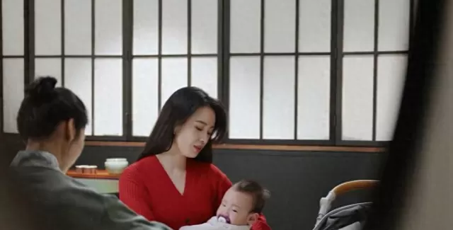 《蜜语纪》收官热议持续发酵：朱珠李梦经超凭角色破圈，吴玉芳任彬获专业口碑，钟汉良徐海乔演技被认可却陷形象争议 现场图