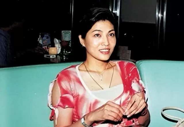 香港演员李丽珍削发为尼法号晟师傅，曾演《鹿鼎记》建“足之缘”足疗店 现场图